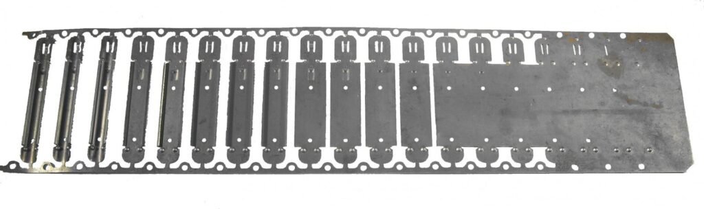 progressive-die-stamping-manufacturing-processes 